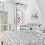 Kostantis Town * Mykonos Town