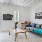 Kostantis Town * Mykonos Town