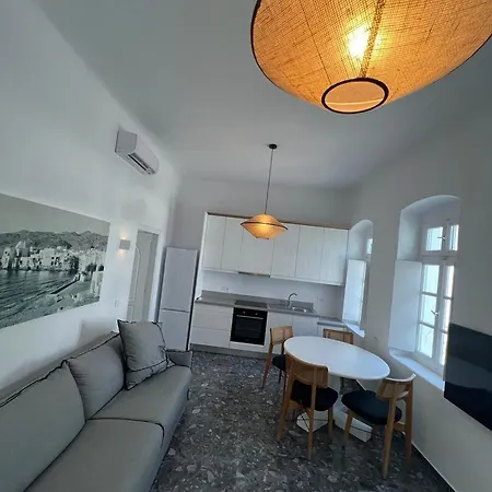 Kostantis Town Villa Mykonos Town